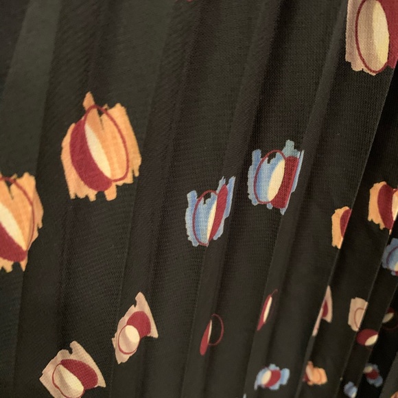 Dress with pleated skirt - Picture 4 of 4